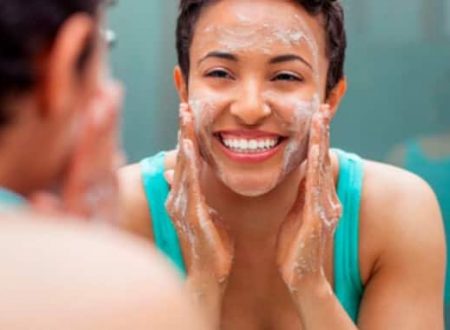 how-often-should-you-face-wash-for-oily-skin